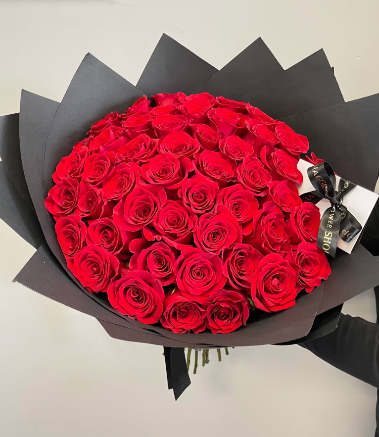 Midnight Muse (50 Roses)